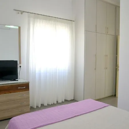 Apartamento In *
